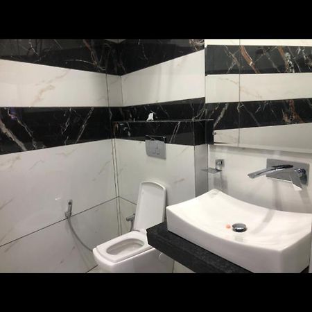 F L O R Hotell Solan Exteriör bild